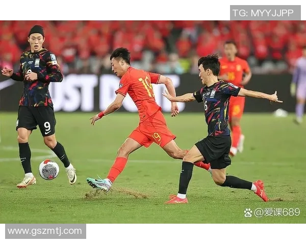 足球明星失误瞬间回顾：那些让人心痛的比赛时刻与教训