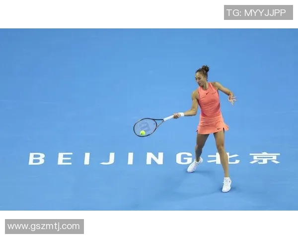 张丽的网球人生：从初学者到职业选手的深度对话与成长历程